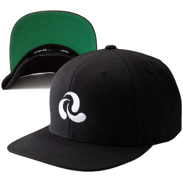 Basic Logo Snapback Cap