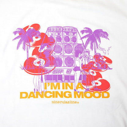 Dancing Mood Tee